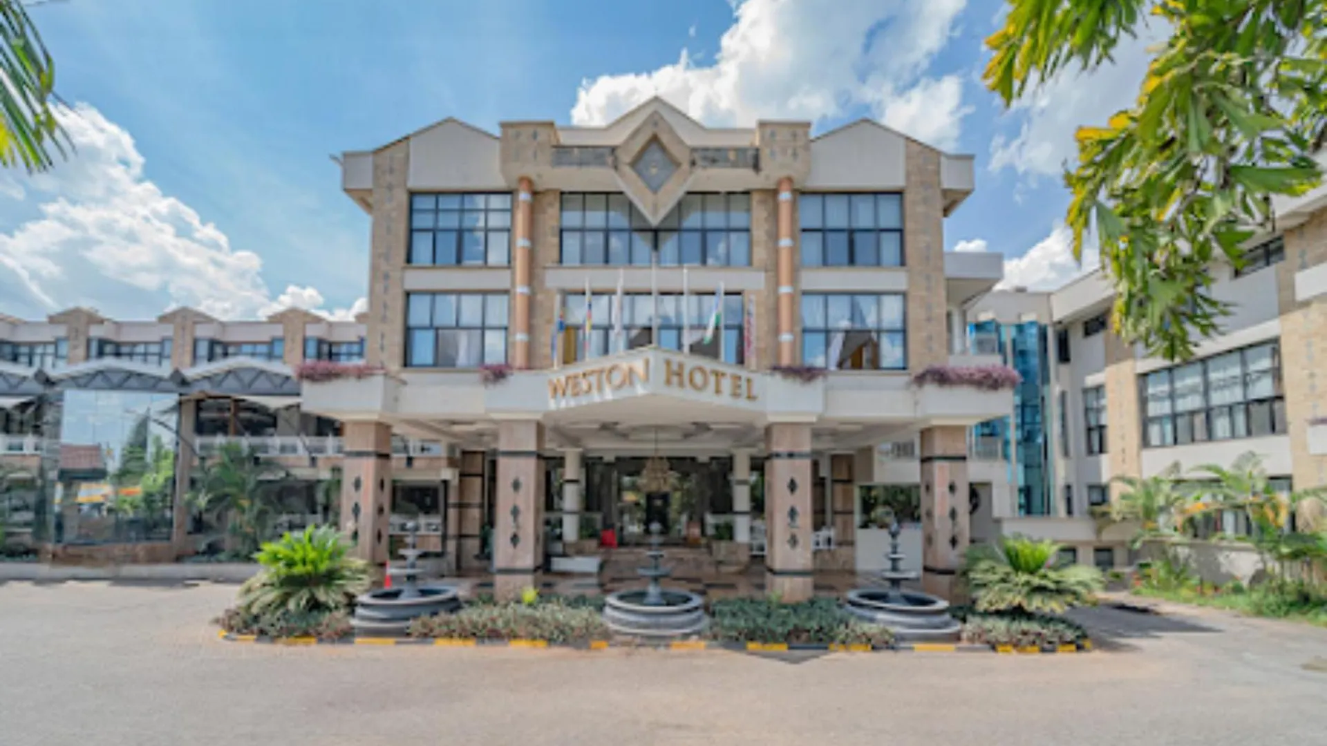Staying Near GoDown Arts Centre: 15 Airport Hotels Compared
