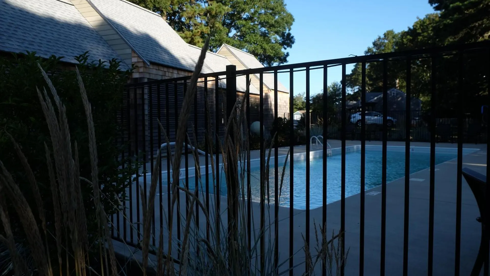 7 Central Hotels Near West Dennis Beach Worth Booking