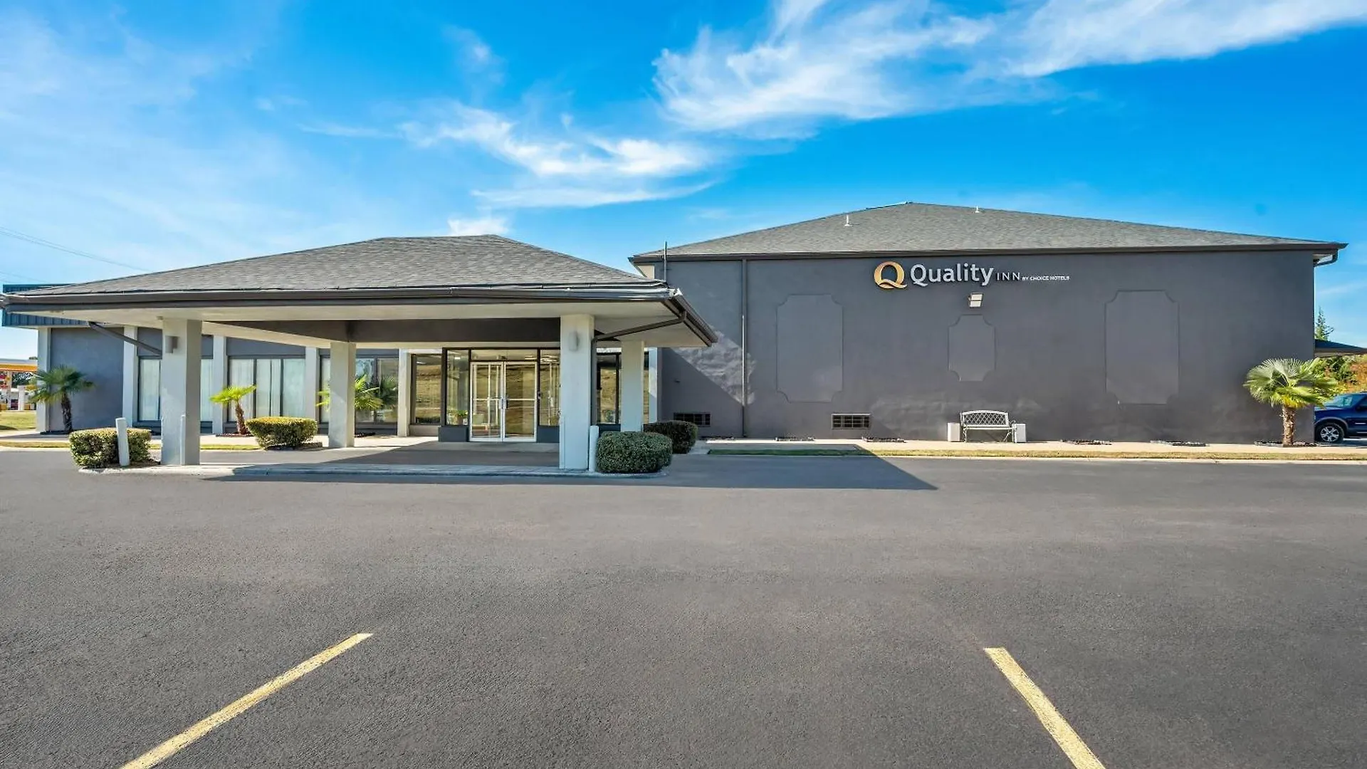 3 Airport Hotels Near Ray Winder Field for Easy Little Rock Access