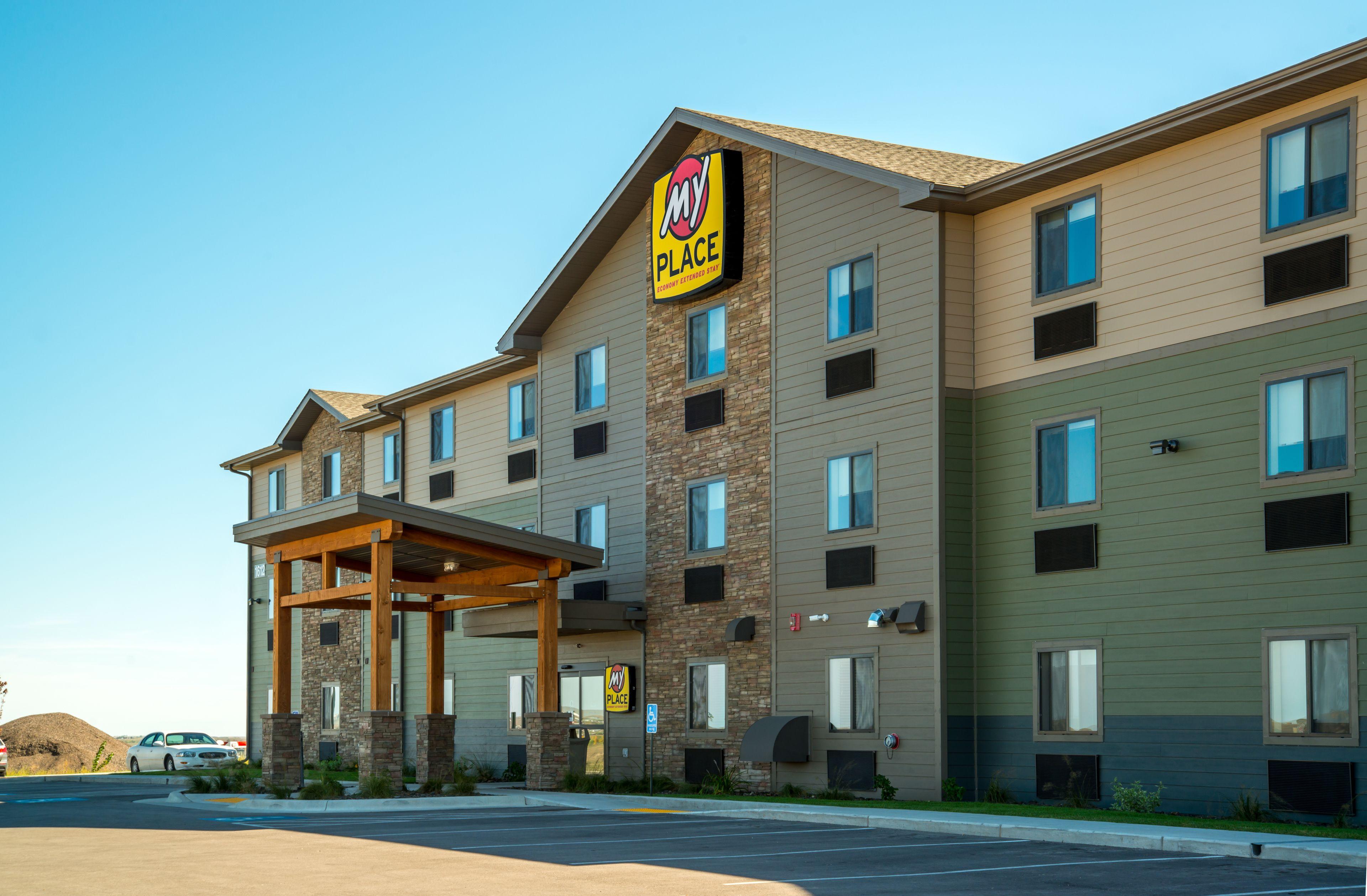10 Smart Golf Hotels Near Dahl Fine Arts Ctr Worth Booking